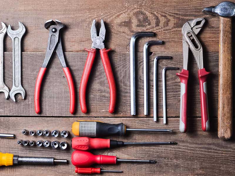 Ferreterías y Drogueria